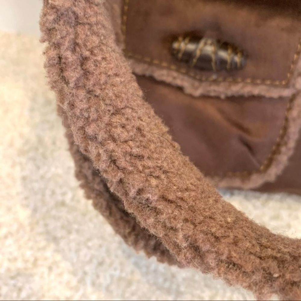 Bath & Bodywork’s Brown Faux‎ Fur Purse - Picture 6 of 15
